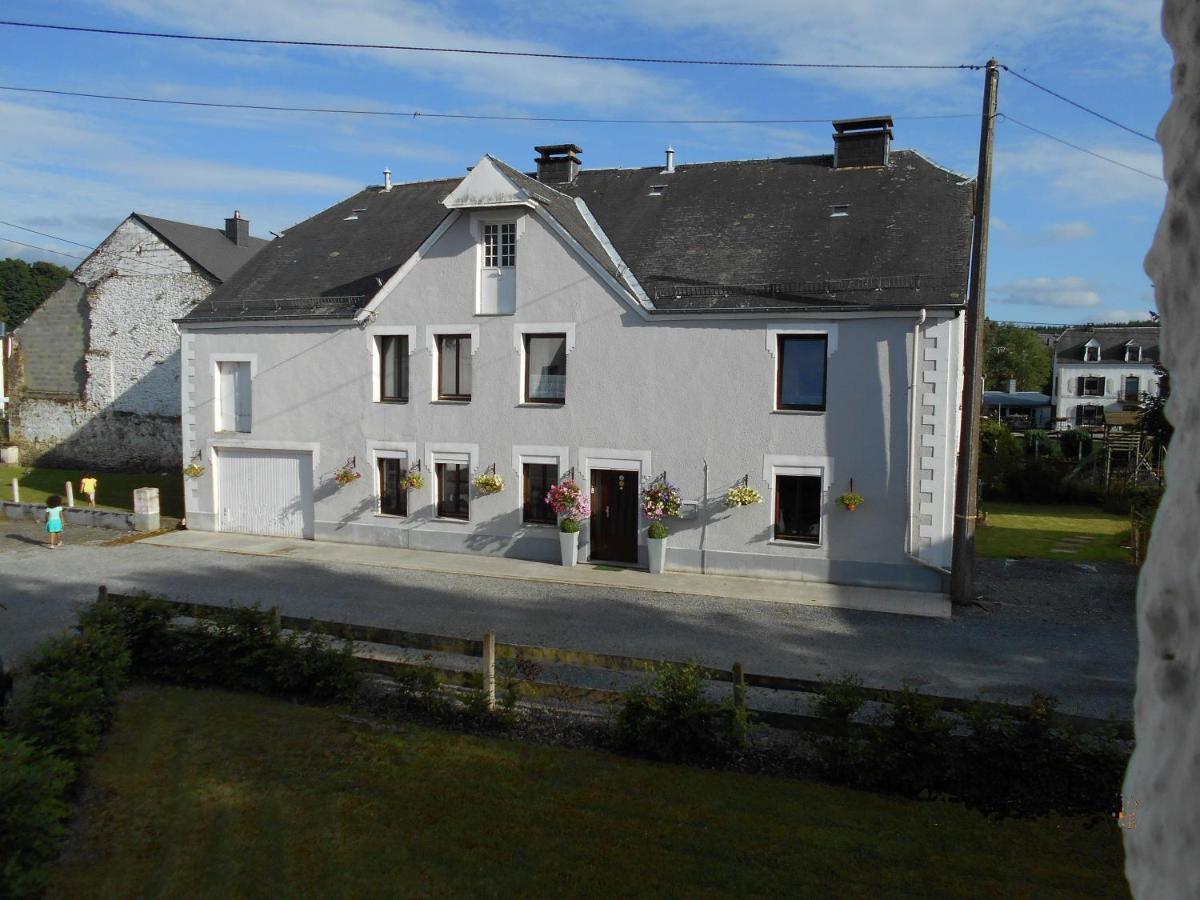 Sur La Rive Vierre Villa Suxy Exterior photo